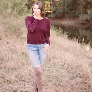 Meet your Posher, Julia